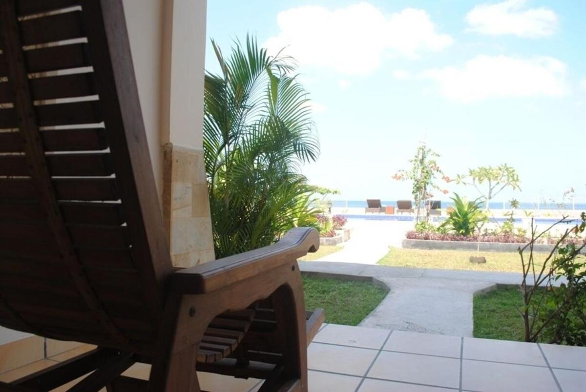 Lombok Beach Hotel Montongbuwoh Экстерьер фото