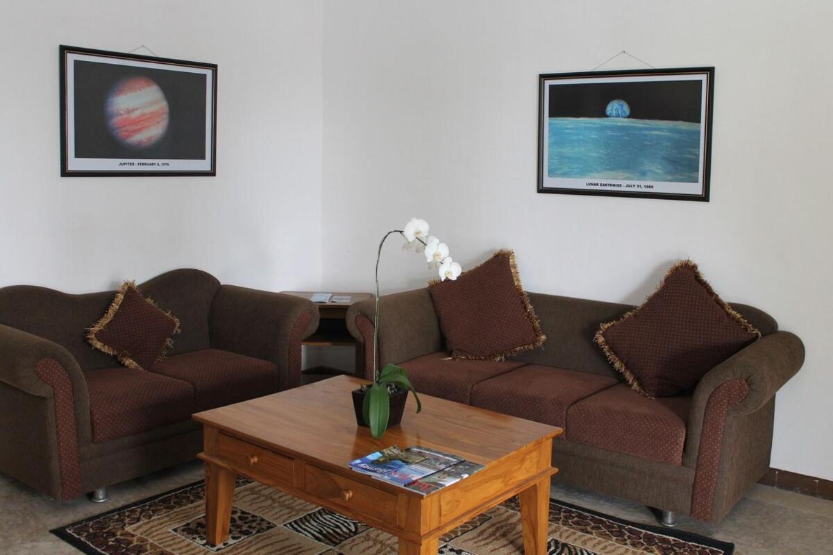 Lombok Beach Hotel Montongbuwoh Экстерьер фото